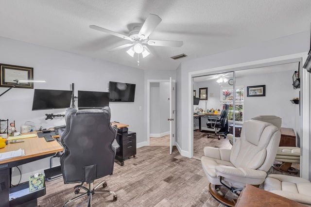 5440 NW 77th Terrace, Coral Springs, FL 33067