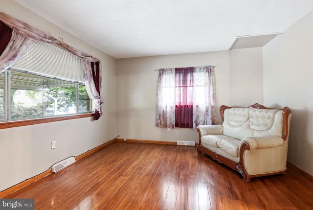 260 SOMERSET ST, Ewing, NJ 08638