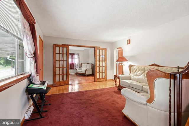 260 SOMERSET ST, Ewing, NJ 08638