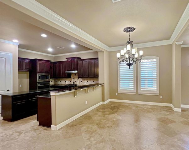 2216 Rivina DR, Austin, TX 78733