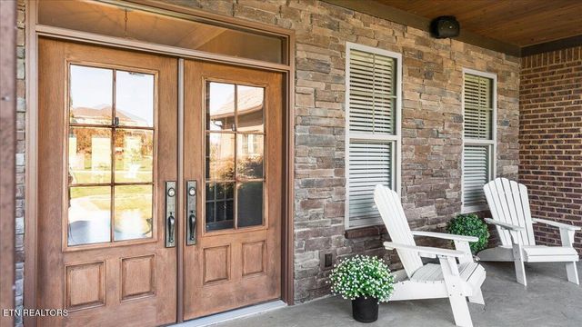3725 Promontory Point, Louisville, TN 37777