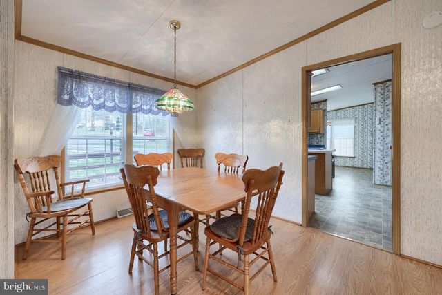 16 BRIAN CT, Stevens, PA 17578