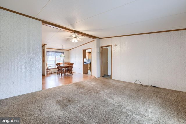 16 BRIAN CT, Stevens, PA 17578
