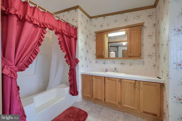 16 BRIAN CT, Stevens, PA 17578