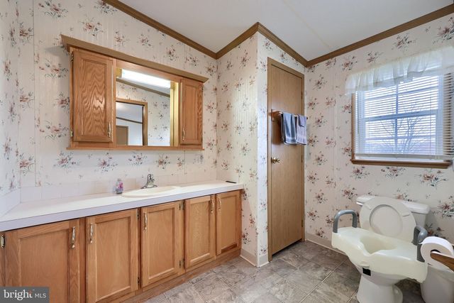 16 BRIAN CT, Stevens, PA 17578