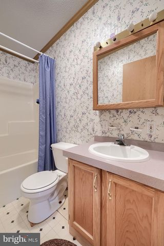 16 BRIAN CT, Stevens, PA 17578