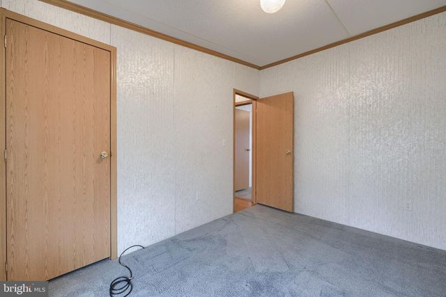 16 BRIAN CT, Stevens, PA 17578