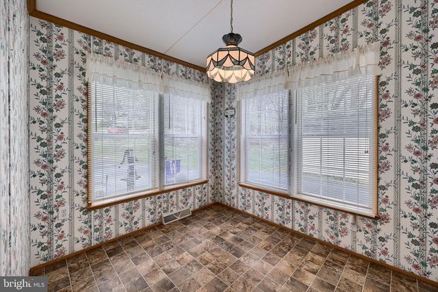 16 BRIAN CT, Stevens, PA 17578