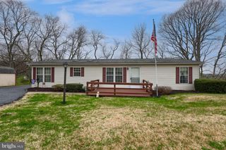 16 BRIAN CT, Stevens, PA 17578