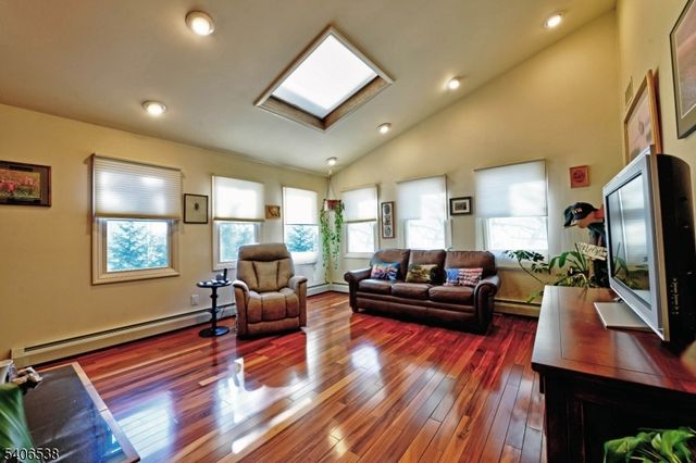 54 Yost Pl, Fair Lawn Boro, NJ 07410