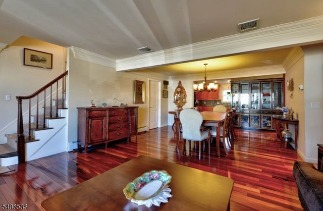 54 Yost Pl, Fair Lawn Boro, NJ 07410