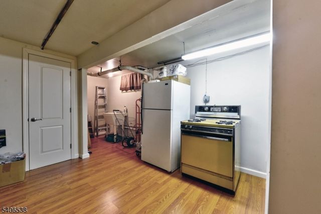 54 Yost Pl, Fair Lawn Boro, NJ 07410