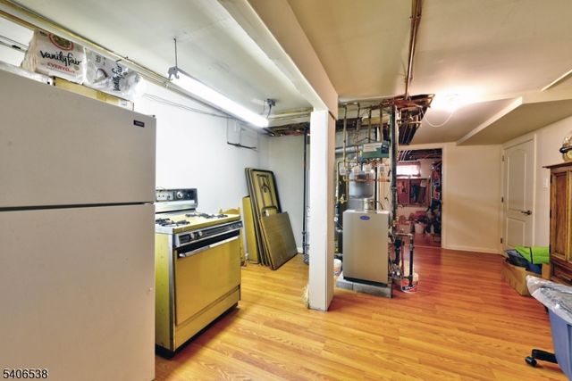 54 Yost Pl, Fair Lawn Boro, NJ 07410