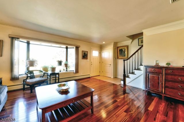 54 Yost Pl, Fair Lawn Boro, NJ 07410