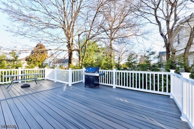 54 Yost Pl, Fair Lawn Boro, NJ 07410
