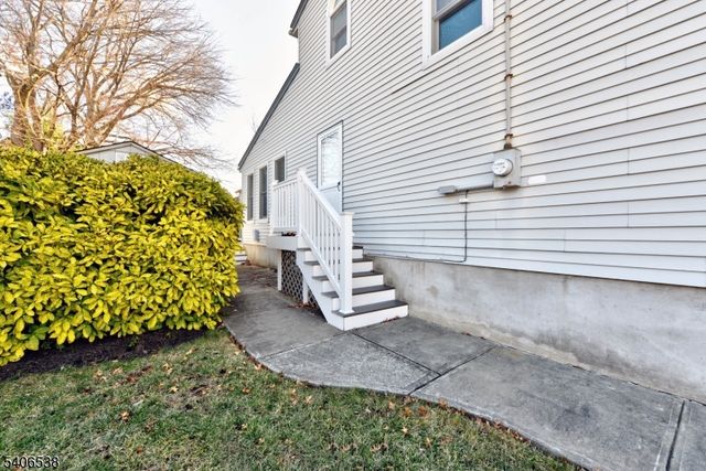 54 Yost Pl, Fair Lawn Boro, NJ 07410