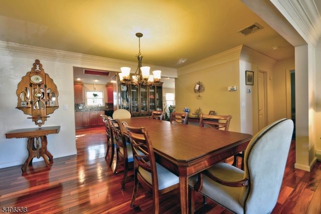 54 Yost Pl, Fair Lawn Boro, NJ 07410