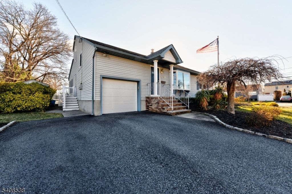 54 Yost Pl, Fair Lawn Boro, NJ 07410