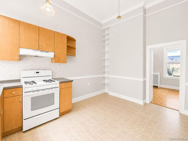 787 Woodward Avenue 1L, Ridgewood, NY 11385