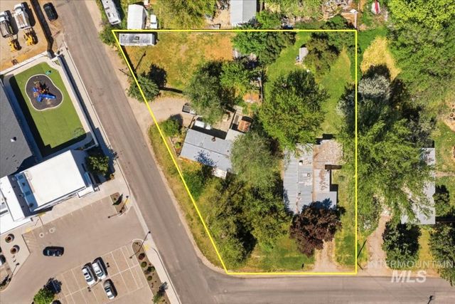 7700 N Jennie Ln & 10426 W Claudia Road, Boise, ID 83714