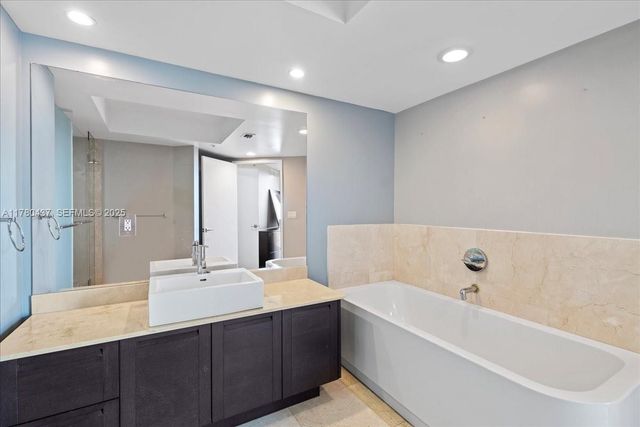 200 Sunny Isle Boulevard 21202, Sunny Isles Beach, FL 33160