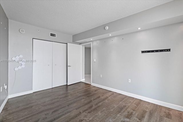 200 Sunny Isle Boulevard 21202, Sunny Isles Beach, FL 33160