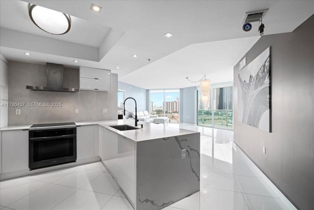 200 Sunny Isle Boulevard 21202, Sunny Isles Beach, FL 33160