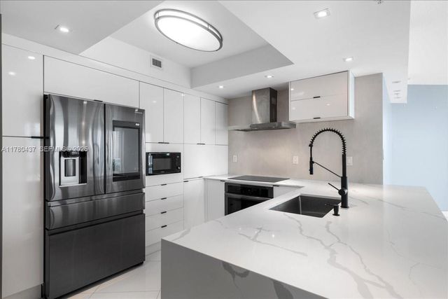 200 Sunny Isle Boulevard 21202, Sunny Isles Beach, FL 33160