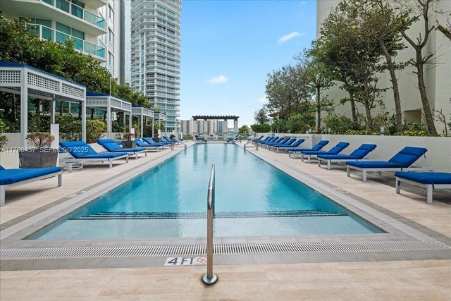 200 Sunny Isle Boulevard 21202, Sunny Isles Beach, FL 33160