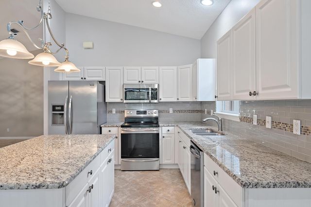 4662 SE Bridgetown Court, Stuart, FL 34997