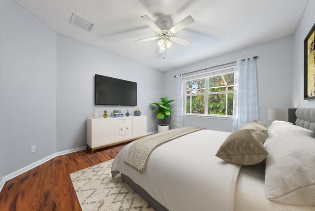 4662 SE Bridgetown Court, Stuart, FL 34997