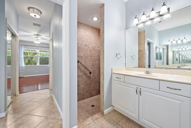 4662 SE Bridgetown Court, Stuart, FL 34997