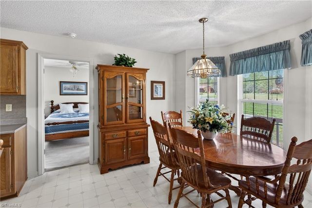 5719 Rolling Meadows Road, Randleman, NC 27317