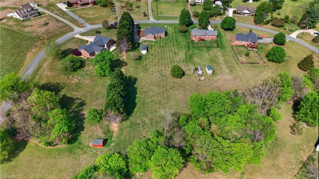 5719 Rolling Meadows Road, Randleman, NC 27317