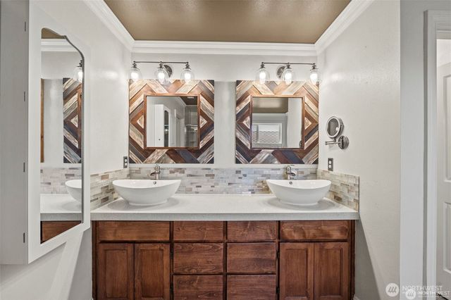 18302 92nd Avenue E, Puyallup, WA 98375