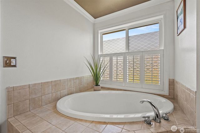 18302 92nd Avenue E, Puyallup, WA 98375