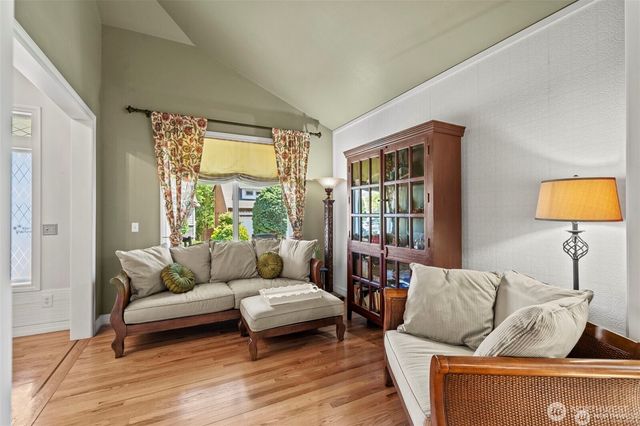 18302 92nd Avenue E, Puyallup, WA 98375