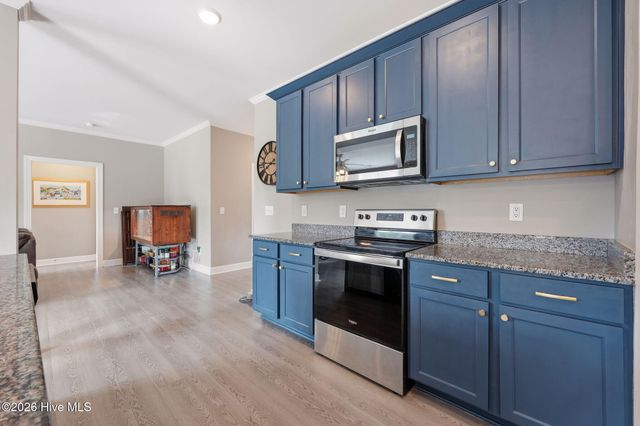 1520 Penncross Drive, Greenville, NC 27834