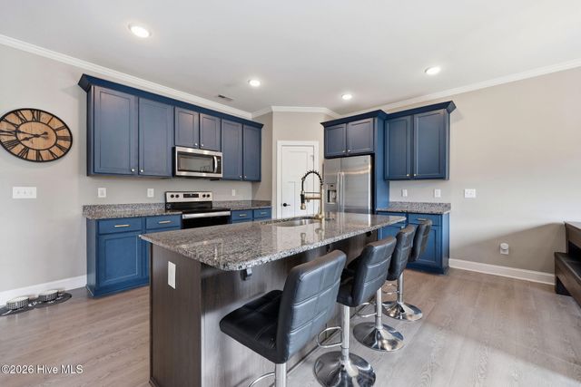 1520 Penncross Drive, Greenville, NC 27834