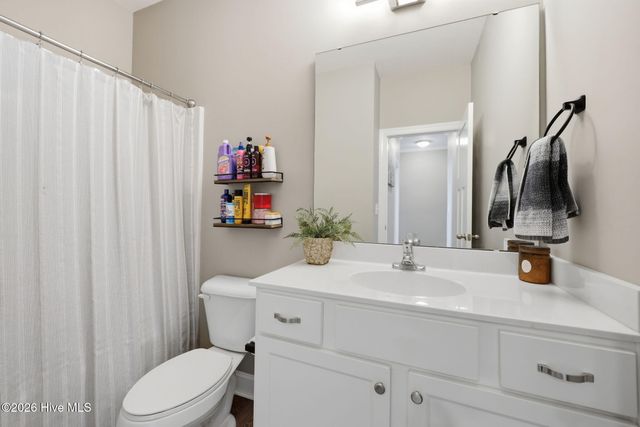 1520 Penncross Drive, Greenville, NC 27834