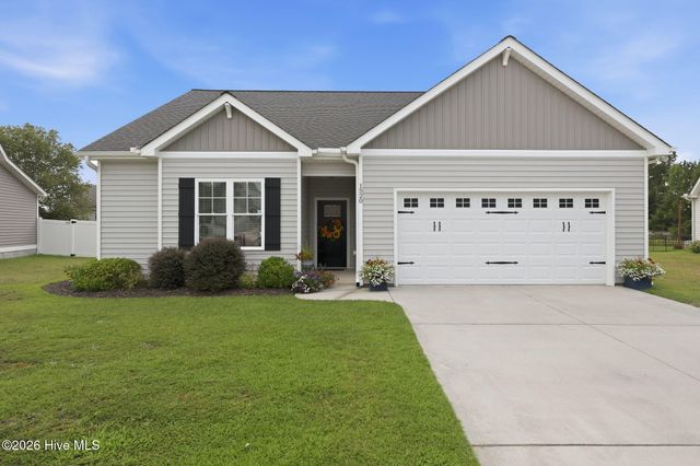 1520 Penncross Drive, Greenville, NC 27834
