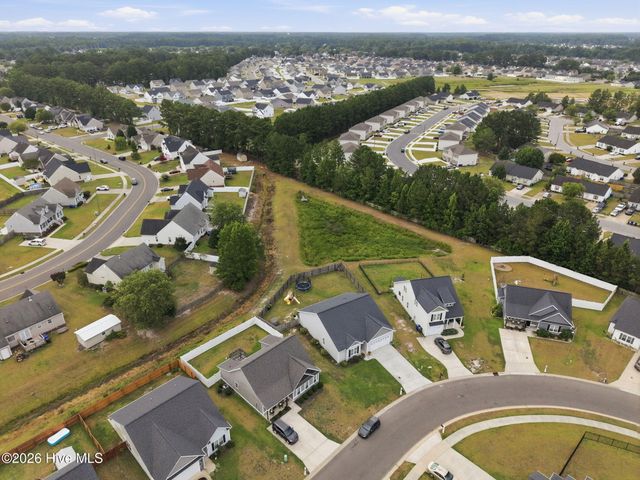 1520 Penncross Drive, Greenville, NC 27834