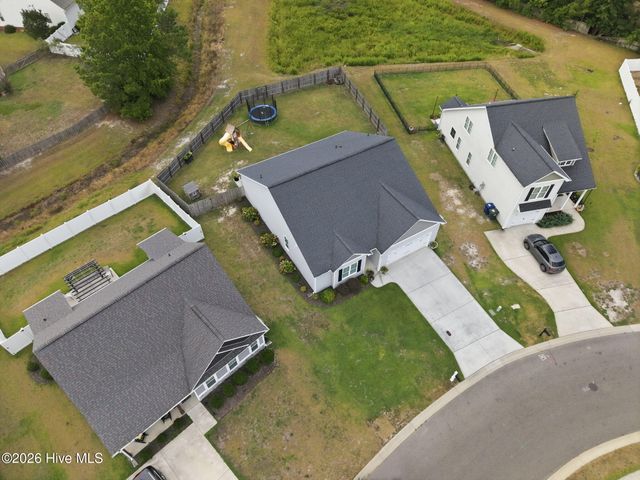 1520 Penncross Drive, Greenville, NC 27834