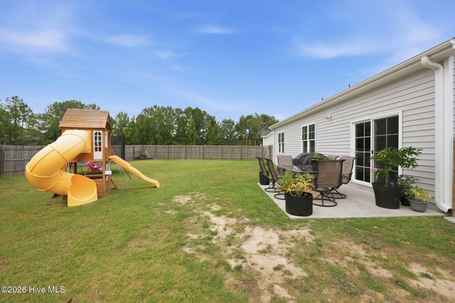 1520 Penncross Drive, Greenville, NC 27834
