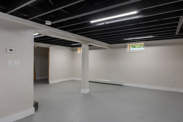 95 Lakewood Parkway, Burlington, VT 05401