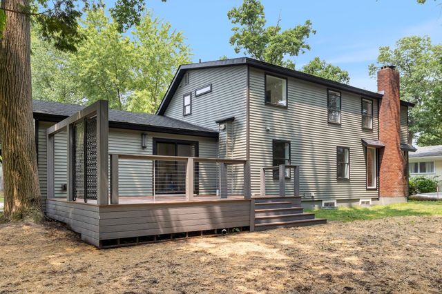 95 Lakewood Parkway, Burlington, VT 05401