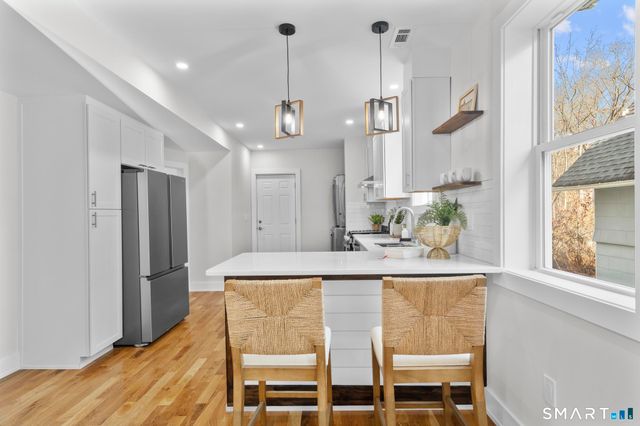 54 Plaza Avenue 2, Waterbury, CT 06710