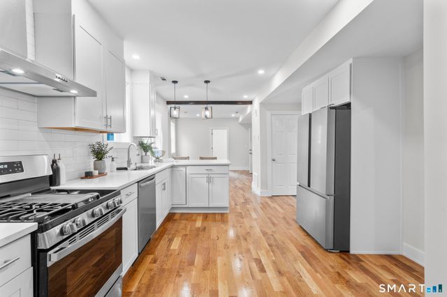 54 Plaza Avenue 2, Waterbury, CT 06710