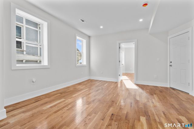 54 Plaza Avenue 2, Waterbury, CT 06710