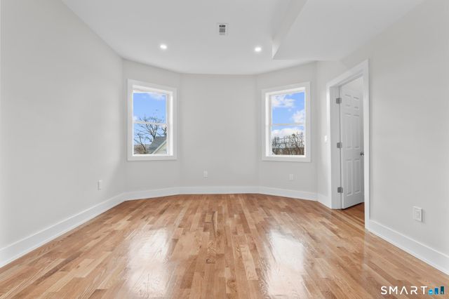 54 Plaza Avenue 2, Waterbury, CT 06710